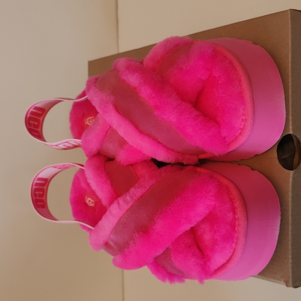 UGG Disco Cross Slippers